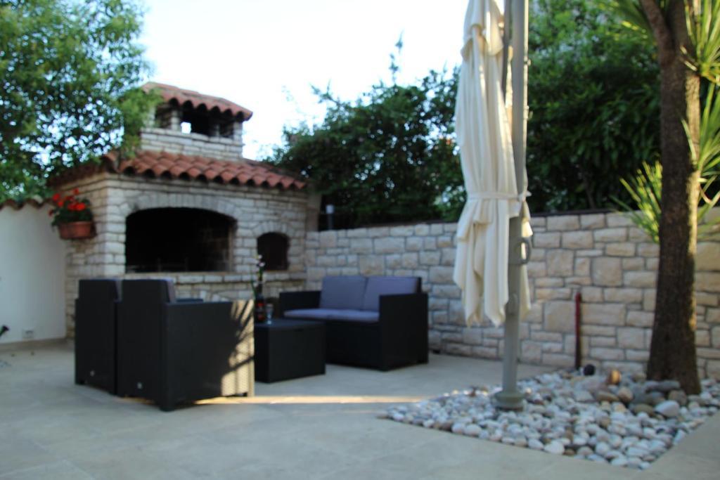 Apartments Eva Umag Exterior photo